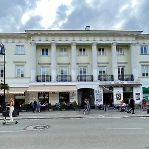 https://apartament-paris.warsawhotelspoland.com